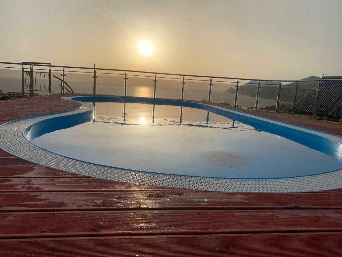 Compass Aparthotel Dobra Voda Zewnętrze zdjęcie